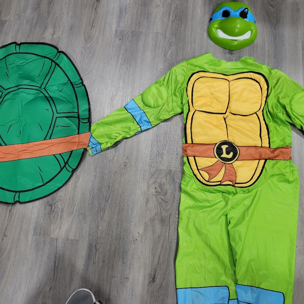Child's size large (12-14) Teenage Mutant Ninja Turtle costume